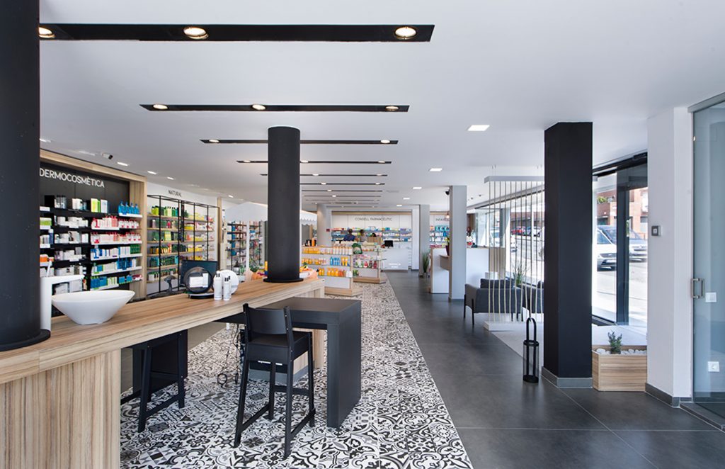 Decorar una farmacia en verano