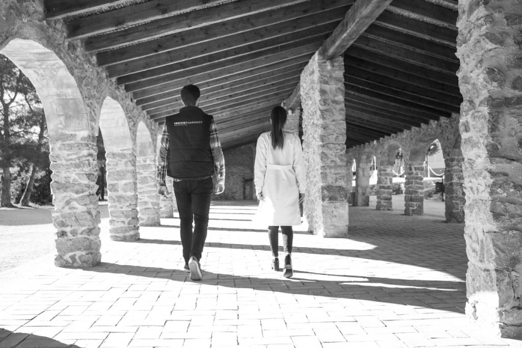 Inside Pharmacy Equipo