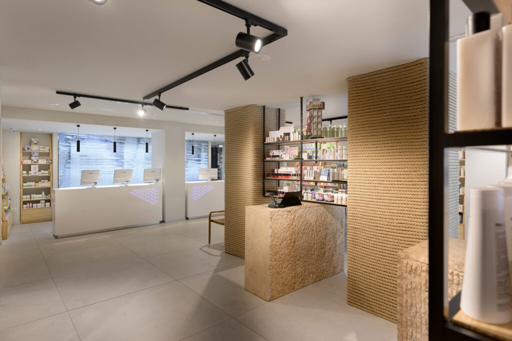 Farmácia Atarazana.