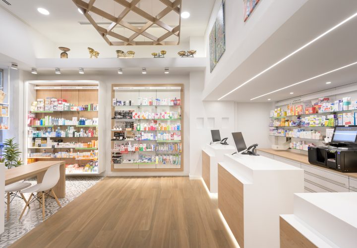 Farmacia minimalista Santa Rosa.
