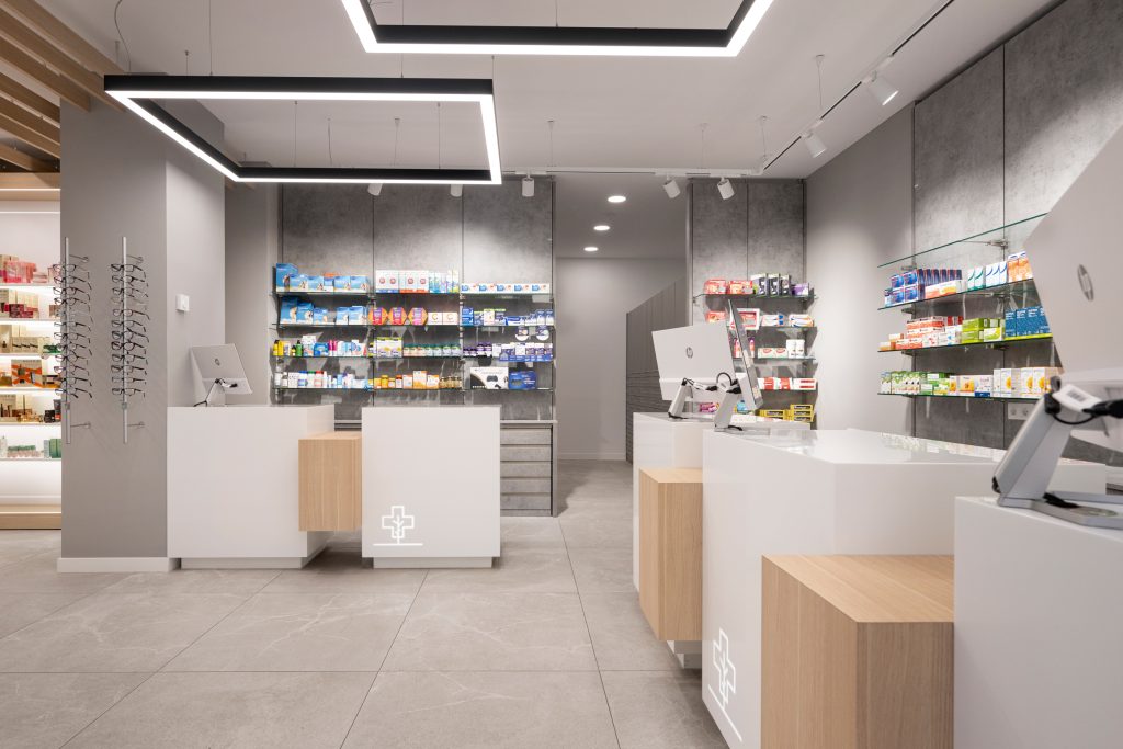 Mostradores modulares de Farmacia Martínez Rementería.