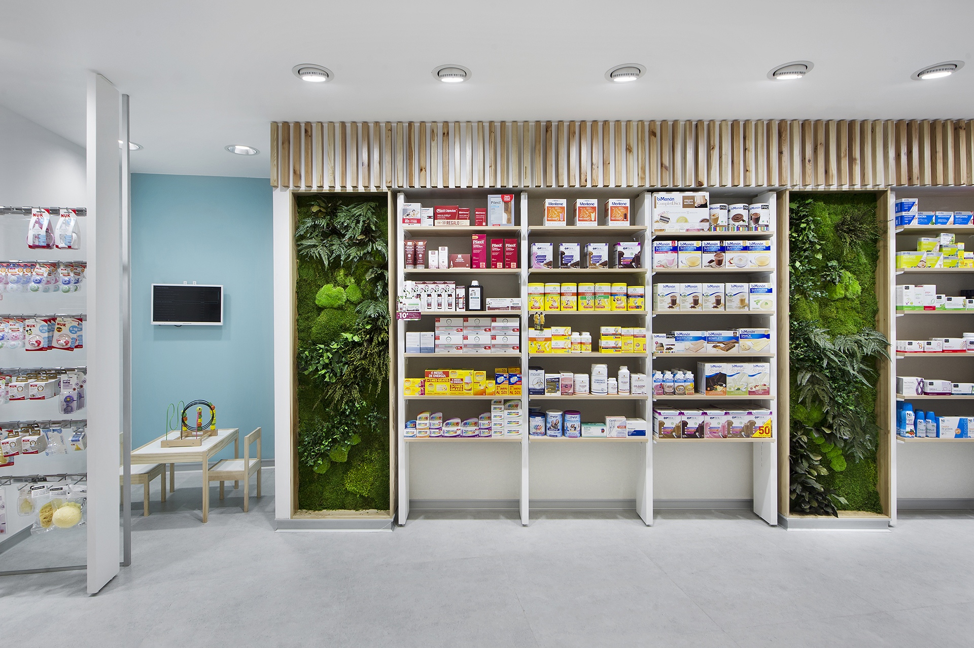 Farmacia Doménech.