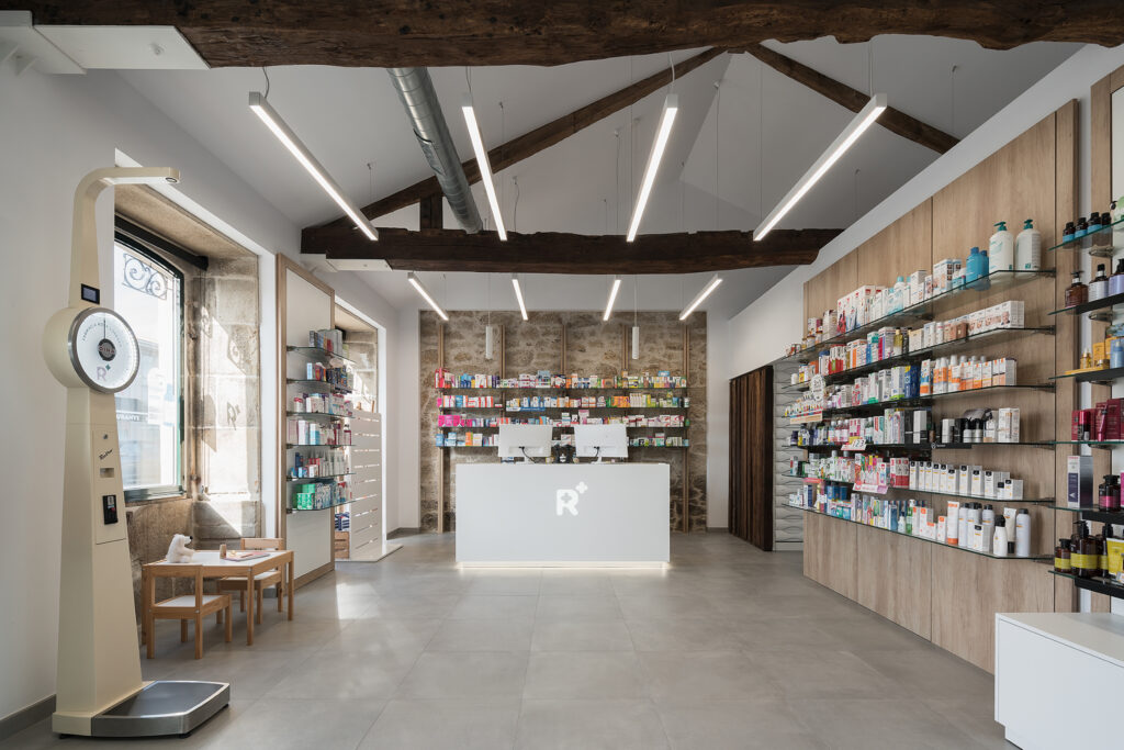 Farmacia rural, desafíos y soluciones.