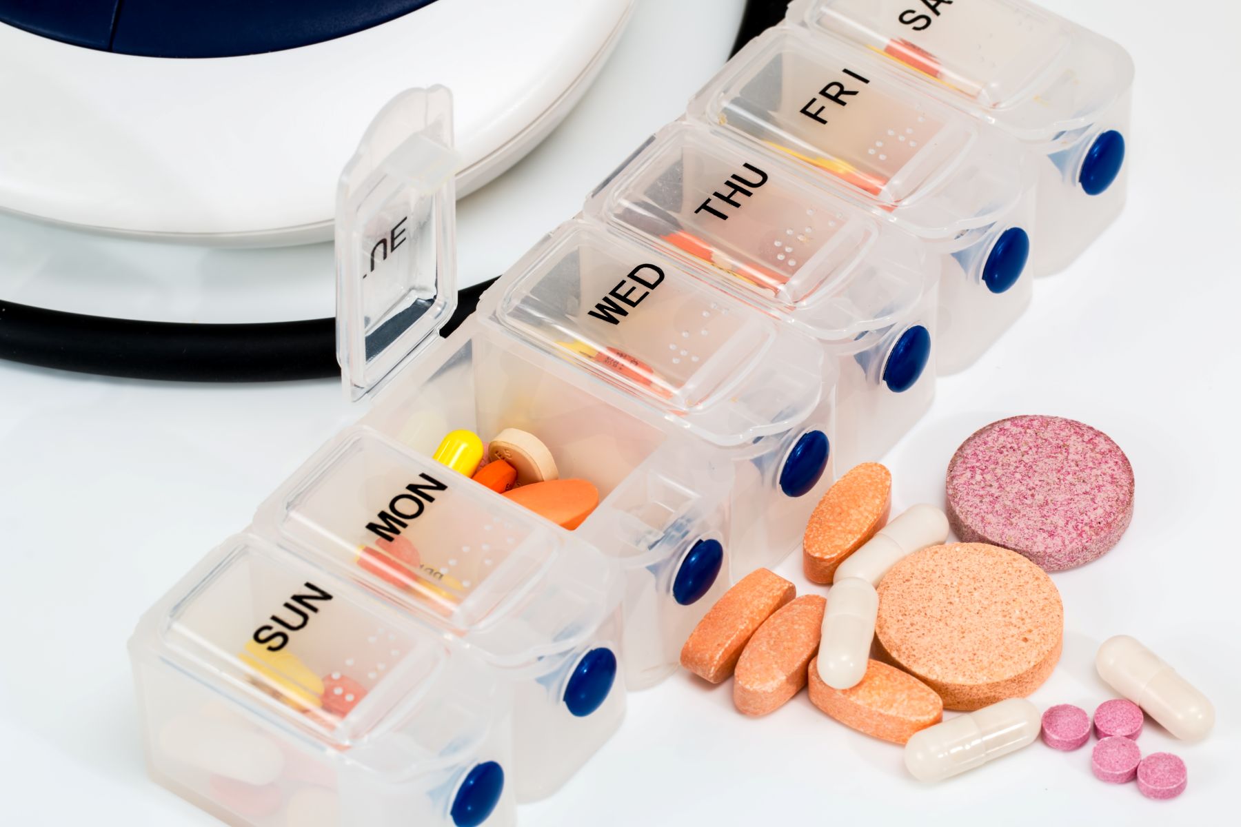 Sistema personalizado de dosificación con medicación organizada por tomas