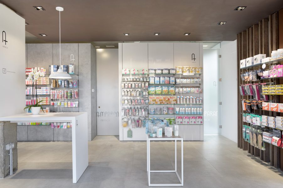 Estantes Farmacia Amparan